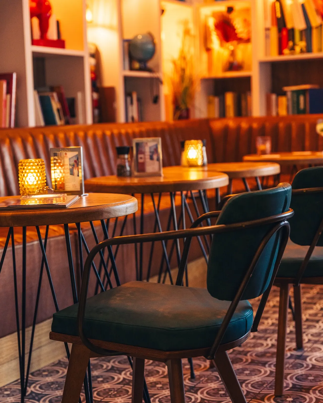Innenaufnahme Restaurant: Gastraum von Spesso in Hannover